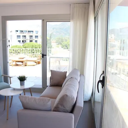Beautiful Loft, Huge Sunny Terrace, View Over The And Sea * Roses