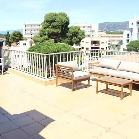 Beautiful Loft, Huge Sunny Terrace, View Over The And Sea Roses